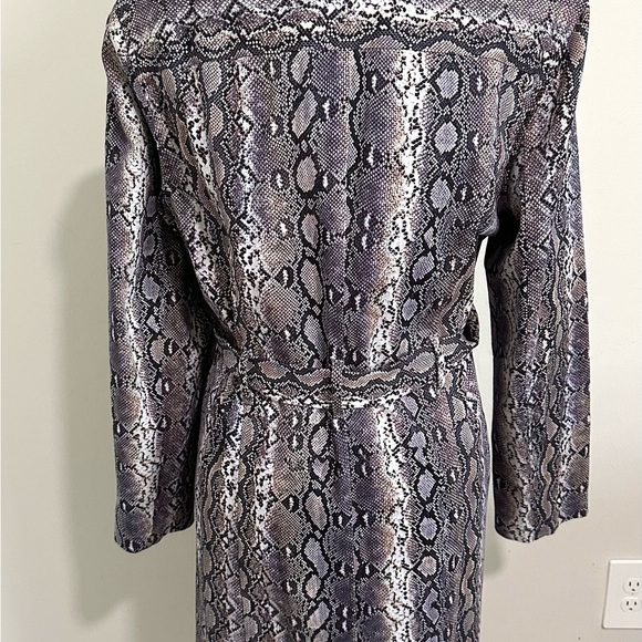 Michael Michael Kors Cotton Trench Snake Print Lined Coat Belted Button Front - Picture 4 of 10